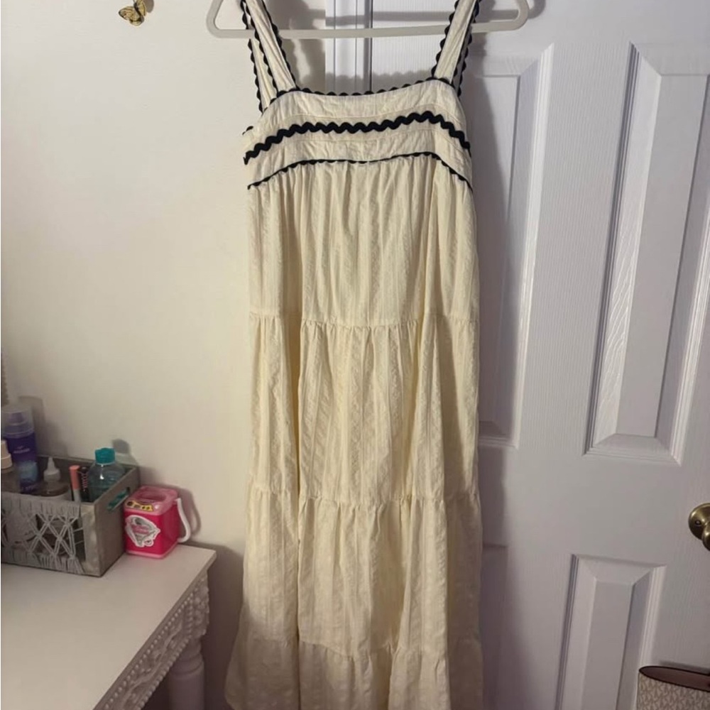 Lalavon Cream and Black Tiered Maxi Sundress